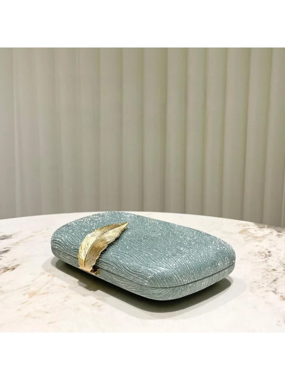 👜Women's Light Green Banquet Bag Dinner Clutch With Metallic Leaves Clasp